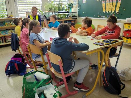 1_9_Pozdrav prvošolčkom_arhiv Občine Domžale